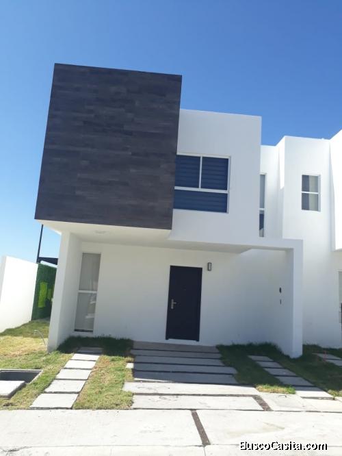 ESTRENA CASA CON ALBERCA EN CORREGIDORA