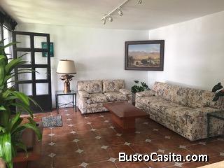 DEPARTAMENTO AMUEBLADO EN LOMAS DE CHAPULTEPEC. 