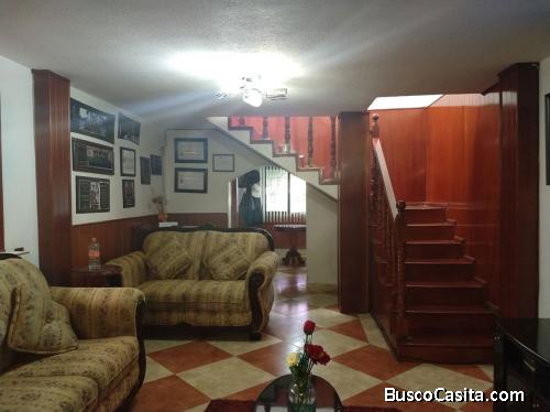 Casa a unas cuadras de Avenida Central, colonia Emiliano Zapata