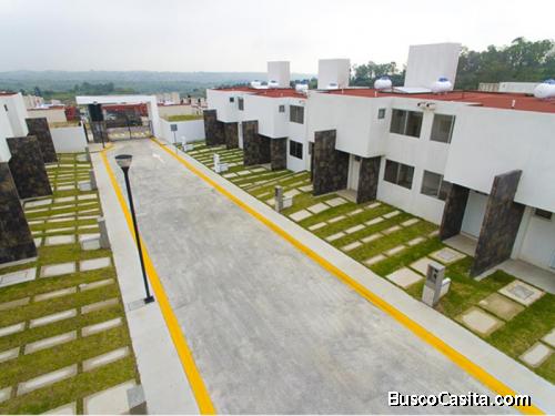 CASAS EN LAGO RESIDENCIAL