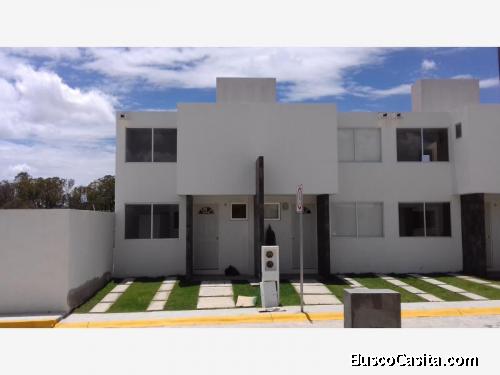 CASAS EN LAGO RESIDENCIAL