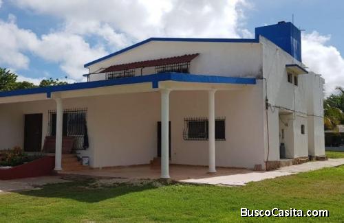 CONFORTABLE CASA EN REPARTO GRANJAS