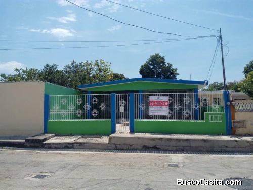 LINDA CASA EN VENTA EN LA COLONIA AZCCORRA