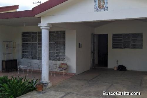 CASA EN VENTA EN LA COLONIA AZCORRA