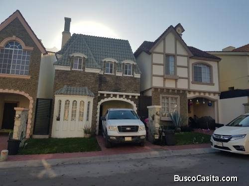 CUMBRES REGENCY  COMO NUEVA