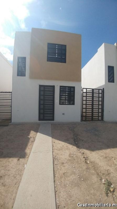 CASA EN VENTA EN FRACC. BOSQUES DE CASTILLA, SALINAS VICTORIA, N.L.