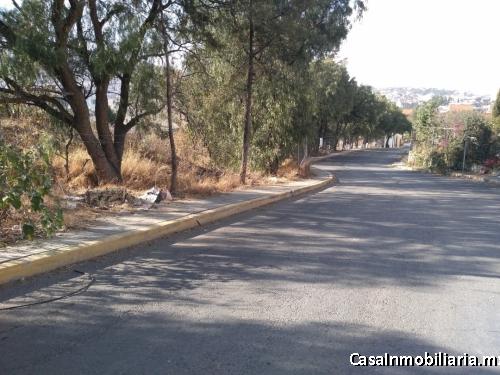 Terreno bien orientado en Lomas de Atizapán