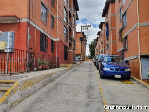 Iluminado departamento en 1° nivel. Aceptan todos los créditos