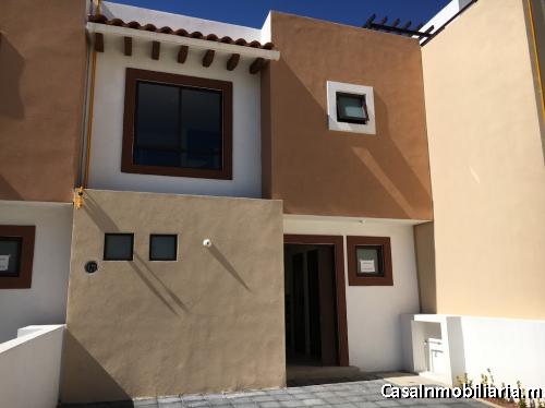 Rento Bonita Casa en Fraccionamiento Privado (La Toscana, Lerma Estado de México)