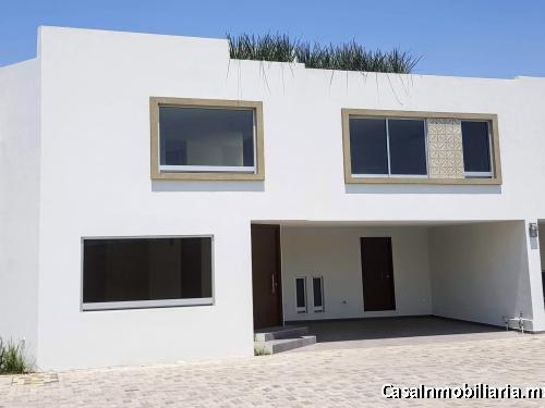 Casa en Lomas de la Carcaña, San Pedro Cholula, Puebla (cerca de Plaza San Diego)