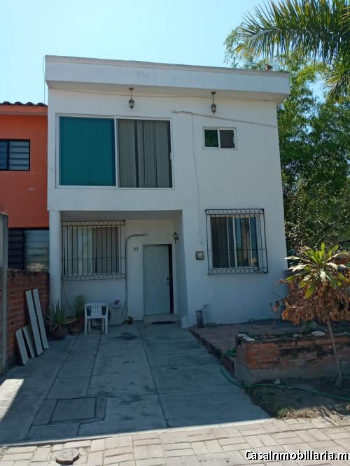 CASA EN VENTA 2 NIVELES, A. DEL PARQUE, PUERTO VALLARTA JAL.