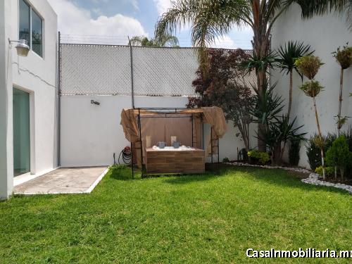 Se vende linda casa en Residencial San ángel, Zona Angelópolis