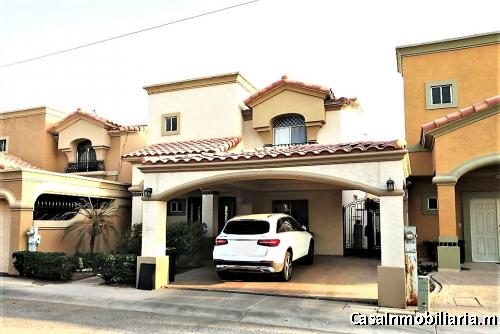 ELEGANTE Y AMPLIA CASA EN MONTECARLO 2 | 3 RECAMARAS | 2.5 BAÑOS