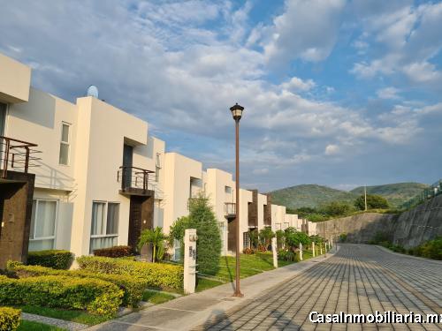 Casa amueblada en renta Residencial Santa Fe, Los Olivos.