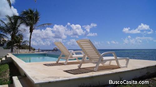 GRAN INVERSIÓN EN RIVIERA MAYA, EDIFICIO EN VENTA AL MEJOR PRECIO DEL MERCADO FRENTE AL MAR CARIB