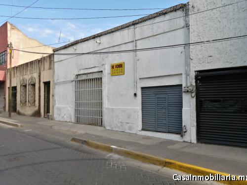 Bodega y local comercial sobre esteban a la Torre 