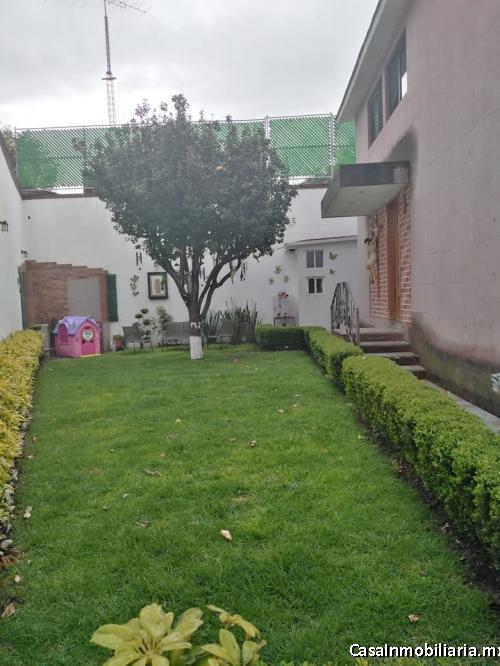 Casa en renta Jardines de San Mateo