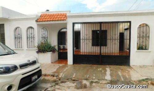 LINDA CASA EN EXCELENTE ZONA 