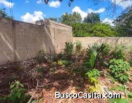 AMPLIO TERRENO EN CENTRO 