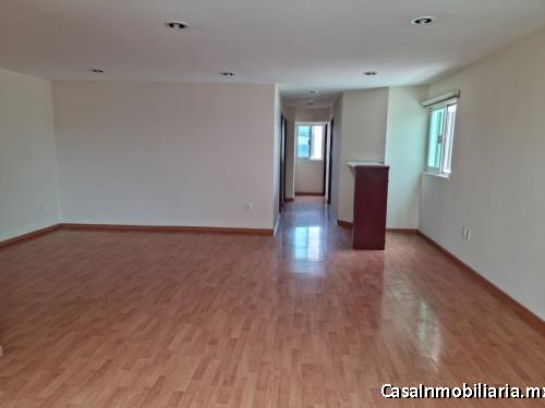Amplio departamento iluminado en Barrio 18, listo para habitar