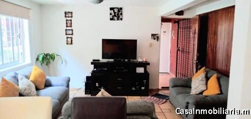 Cómoda casa dúplex en Villa Coapa, planta baja.