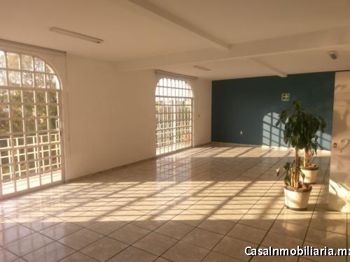 Oficinas, Consultorios y/o Despachos en 3 niveles listos para operar