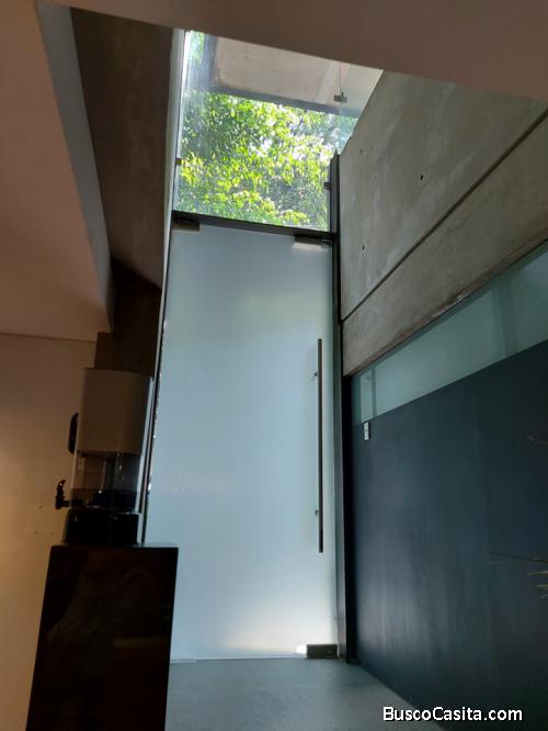 SCHILLER Depto Exterior C/ Balcón y línea Blanca