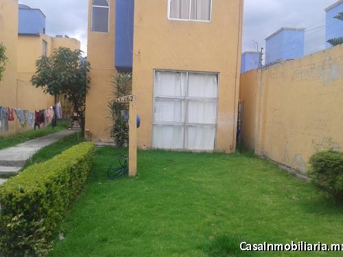 ubicada en cerrada,zona tranquila 2 niveles