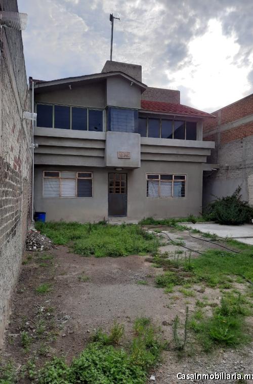 CASA AMPLIA PARA HABITACIÓN Y7O NEGOCIO SOBRE AVENIDA PRINCIPAL