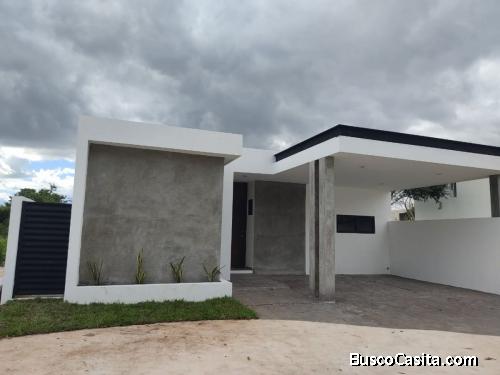 CASA EN RENTA UBICADA EN CONKAL