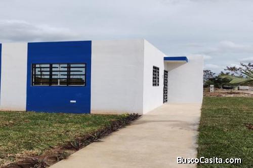 CASA EN  VENTA BOSQUES DE UMAN