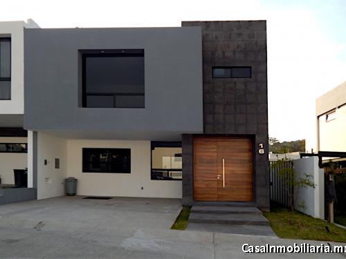 Casa Nueva en Venta en Los Robles Residencial, Zapopan. 254 Mts.