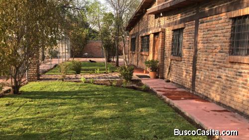 Residencia tipo campestre al norte de la ciudad