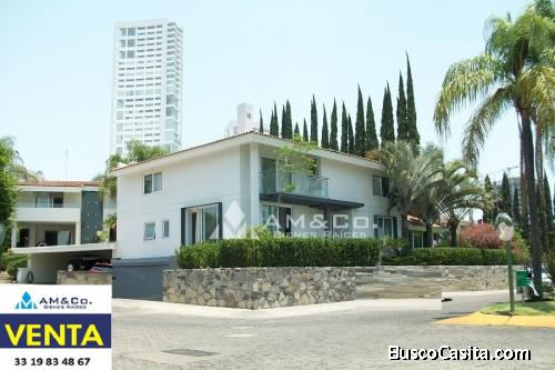 RESIDENCIA EN VENTA SAN BERNARDO ZONA ANDARES $ 29600,000.00