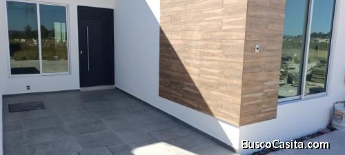 Casa nueva de 1 nivel cerca de centros comerciales