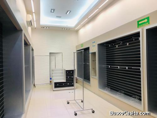 vendo local comercial en Gran Plaza Merida 