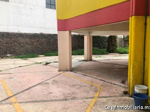 Gran Terreno en Esquina con excelentes usos de suelo