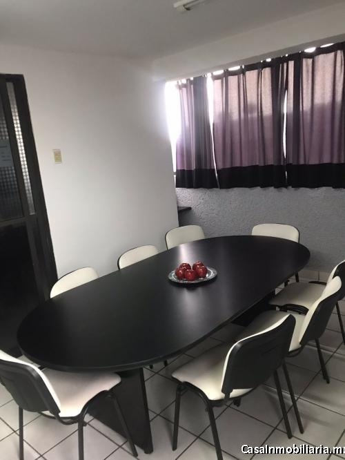 SALA DE JUNTAS LIMPIA EN GUSTAVO BAZ 