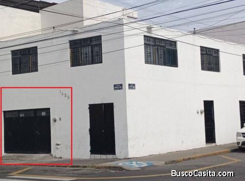  Local cerca de esquina sobre Av. Morelos Sur