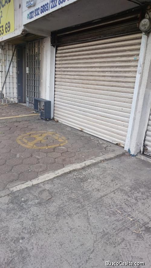 Rento local en Planta Baja Sobre Boulevard Atlixco  