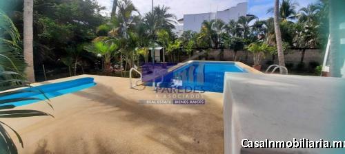 A56 pequeño departamento en renta por noche 2 recamaras Ixtapa