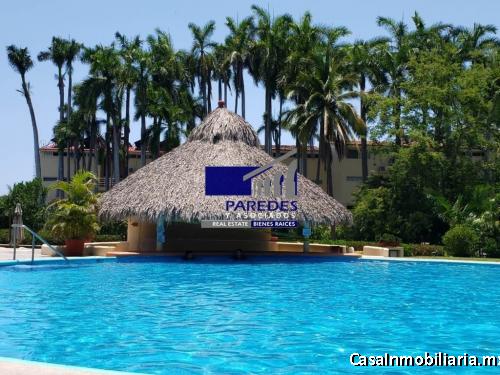 A43 Departamento 4 recamaras planta baja con alberca comun Ixtapa