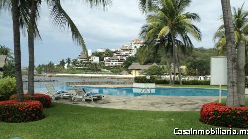 A31 Villa aterrazada de 4 recamaras en la Marina Ixtapa 