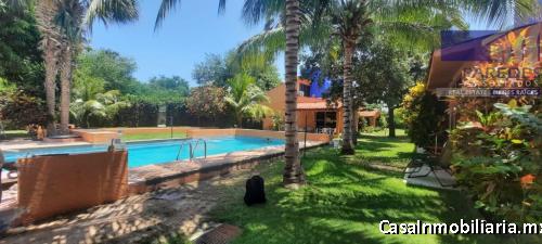 A15 Villa 3 Recamaras  con alberca compartida Ixtapa