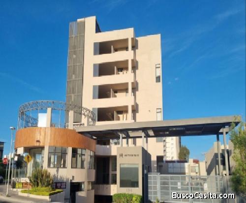 HERMOSO TOWN HOUSE EN RENTA EN EL REFUGIO, QUERÉTARO