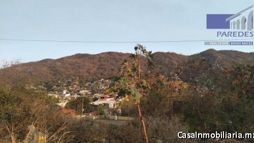 Zihuatanejo El hujal venta Terreno 330 mts avenida de Los Hujes T524