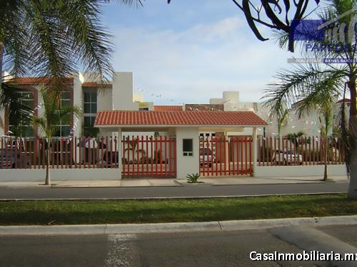 D220 Albatros Residencial Departamento en Venta 3 recamaras amueblado