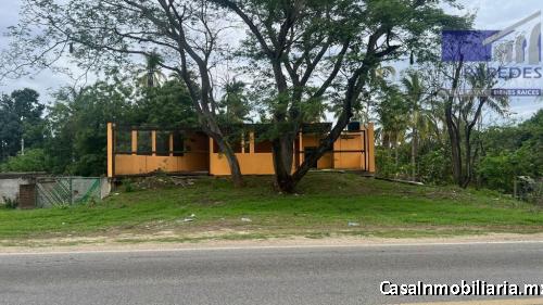 L601 Venta de Local Comercial, sobre carretera en Ejido del Coacoyul 