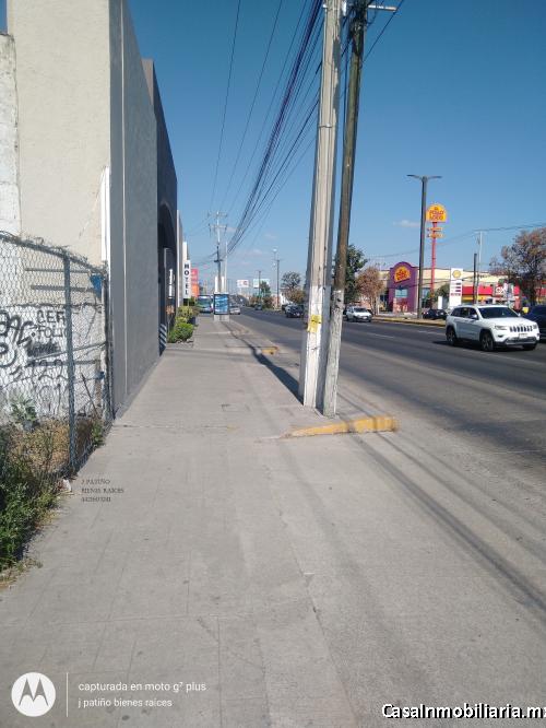 QUERETARO venta terreno av constituyentes ( av. principal de Qro) 5,600 m2, comercial